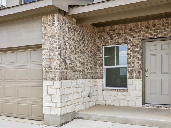 1925 Arbuckle DR, Leander TX 78641