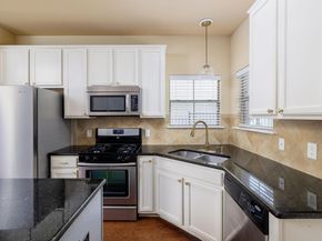 11400 W Parmer LN 11, Cedar Park TX 78613