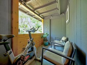 3402 Dolphin DR A, Austin TX 78704