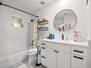 3402 Dolphin DR A, Austin TX 78704