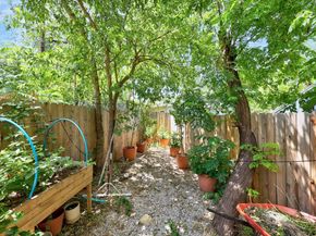 3402 Dolphin DR A, Austin TX 78704