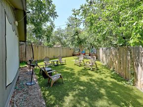 3402 Dolphin DR A, Austin TX 78704