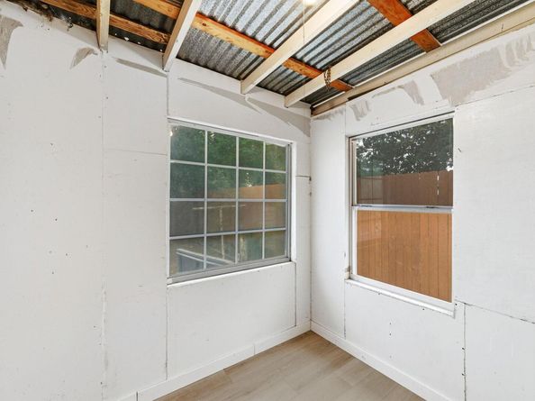 405 Montopolis DR, Austin TX 78741