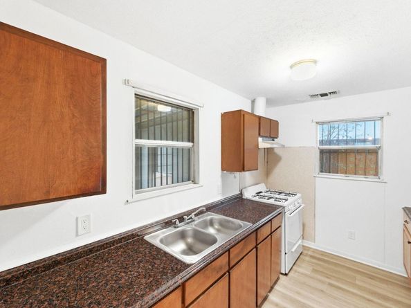 405 Montopolis DR, Austin TX 78741