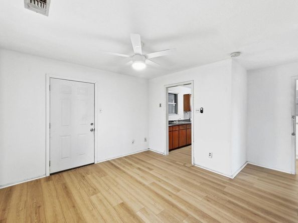 405 Montopolis DR, Austin TX 78741