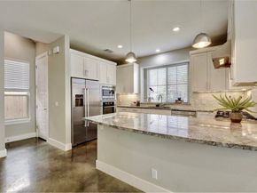 701 E 49th ST B, Austin TX 78751