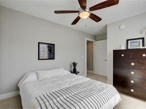 701 E 49th ST B, Austin TX 78751