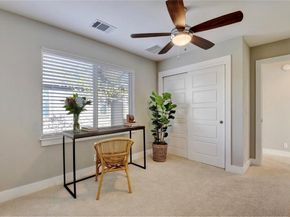 701 E 49th ST B, Austin TX 78751