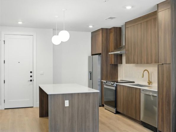 1701 Simond Ave 302, Austin TX 78723