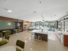 1701 Simond Ave 302, Austin TX 78723