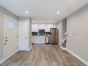 935 La Posada DR 158, Austin TX 78752