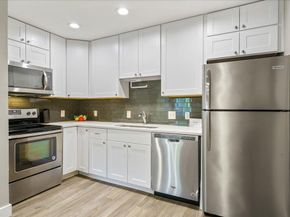 935 La Posada DR 158, Austin TX 78752