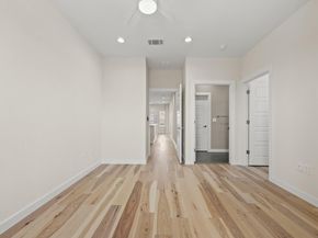 4801 Sara DR A, Austin TX 78721