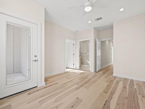 4801 Sara DR A, Austin TX 78721