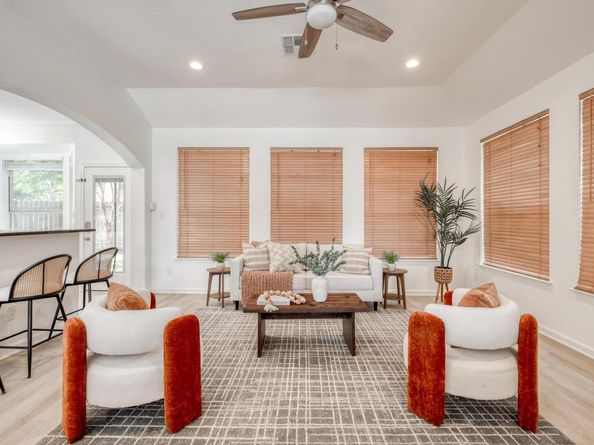 18000 Dansworth CV, Pflugerville TX 78660