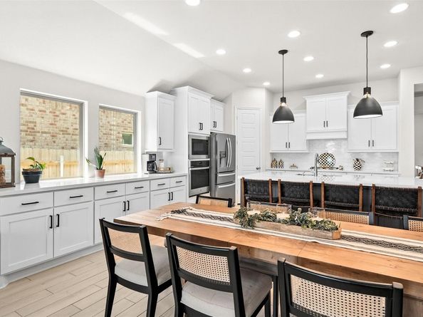 512 Monrovia CT, Liberty Hill TX 78642