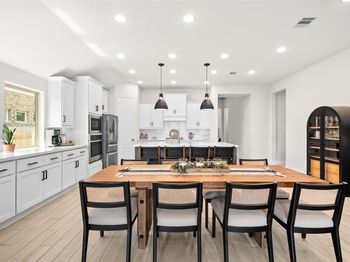 512 Monrovia CT