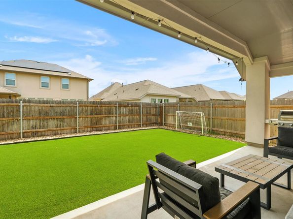 512 Monrovia CT, Liberty Hill TX 78642