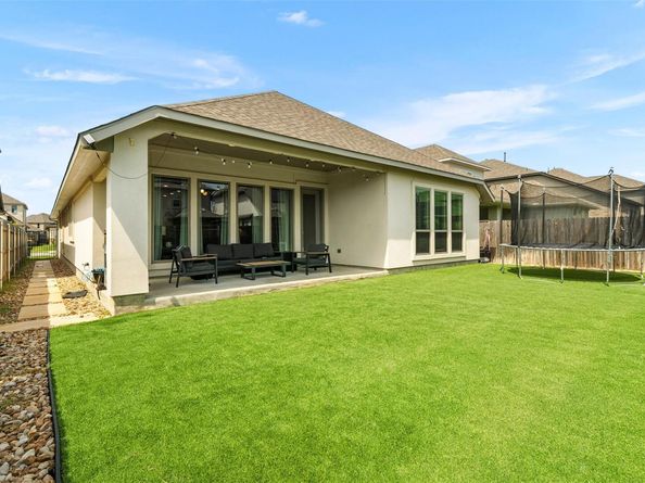 512 Monrovia CT, Liberty Hill TX 78642