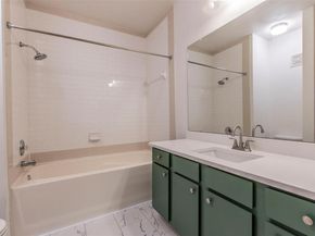 1201 Grove BLVD 702, Austin TX 78741