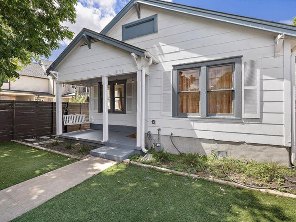 933 E 51st ST, Austin TX 78751