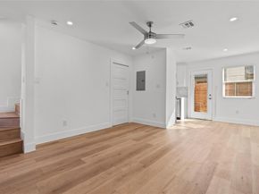 2706 Wheless LN Bldg 4, Austin TX 78723