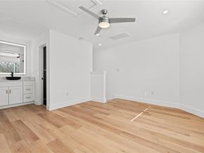 2706 Wheless LN Bldg 4, Austin TX 78723