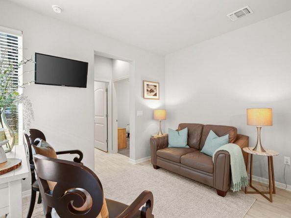 5705 Baythorne DR, Austin TX 78747