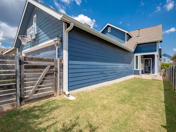 5705 Baythorne DR, Austin TX 78747