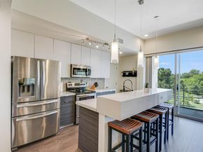 604 N Bluff DR 101, Austin TX 78745