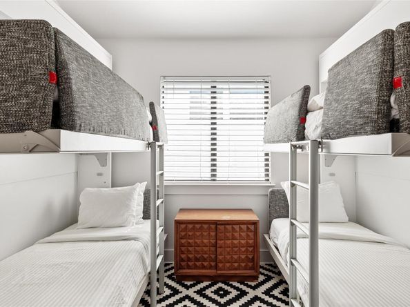 1103 E 12th ST, Austin TX 78702