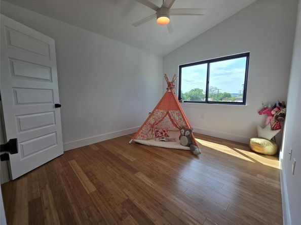5303 Grover Ave 1, Austin TX 78756