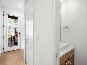 1116 Mariposa DR D, Austin TX 78704