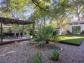 1116 Mariposa DR D, Austin TX 78704