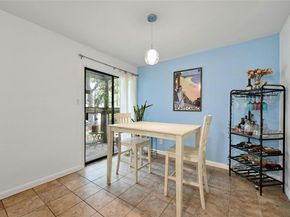 2303 E Side DR 102, Austin TX 78704