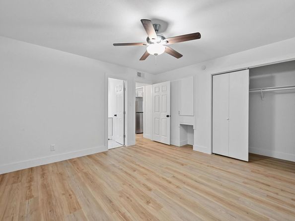 2303 E Side DR 102, Austin TX 78704