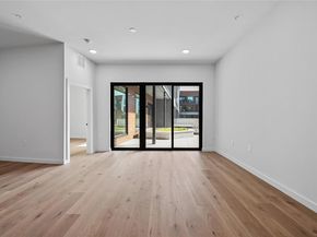 2209 S 1st ST 118, Austin TX 78704