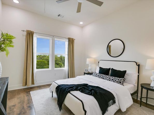 3007 E 12th ST 82, Austin TX 78702