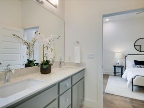 3007 E 12th ST 82, Austin TX 78702