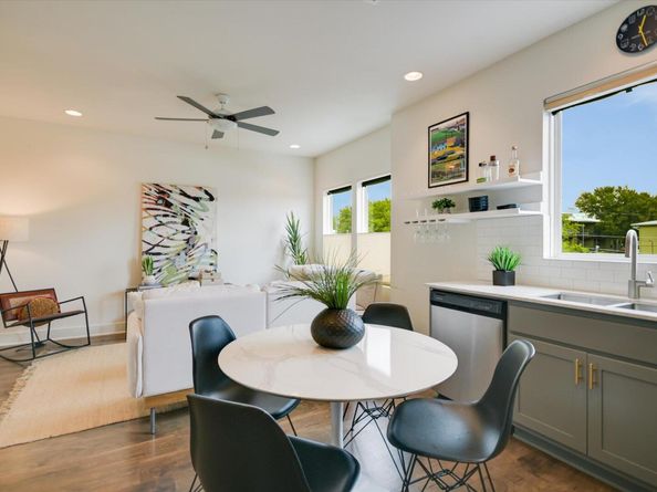 3007 E 12th ST 82, Austin TX 78702