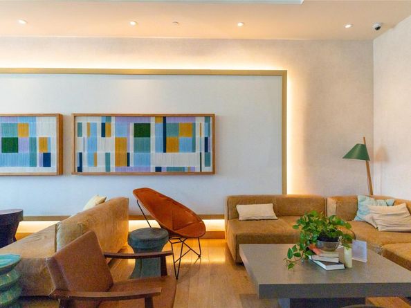 48 East Ave 2010, Austin TX 78701