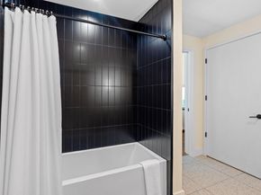 48 East Ave 2010, Austin TX 78701