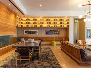 48 East Ave 2010, Austin TX 78701