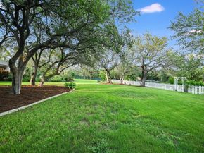 5709 Laguna Cliff LN, Austin TX 78734