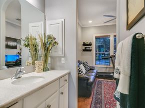5709 Laguna Cliff LN, Austin TX 78734