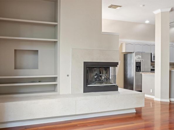 7124 Quimper LN, Austin TX 78749