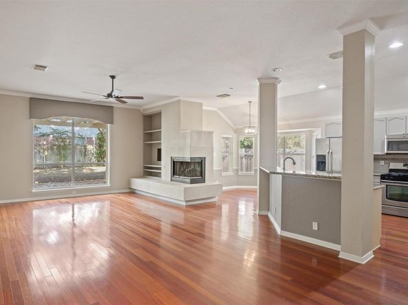 7124 Quimper LN, Austin TX 78749