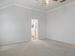 7124 Quimper LN, Austin TX 78749