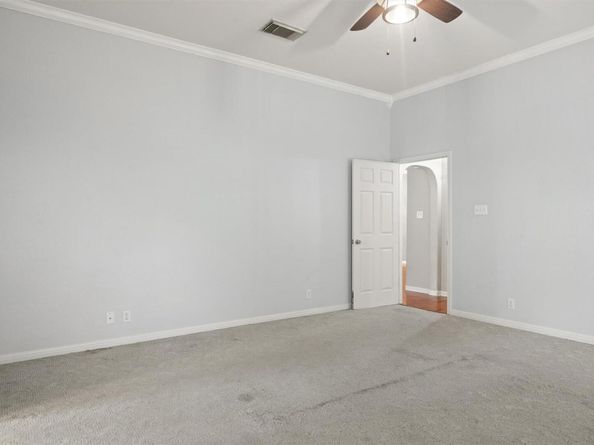 7124 Quimper LN, Austin TX 78749