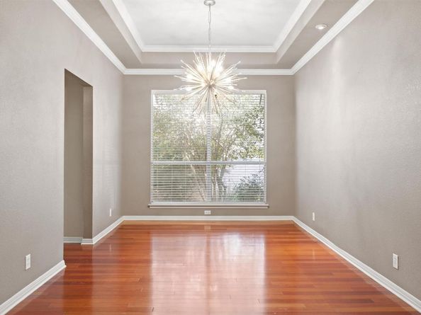 7124 Quimper LN, Austin TX 78749